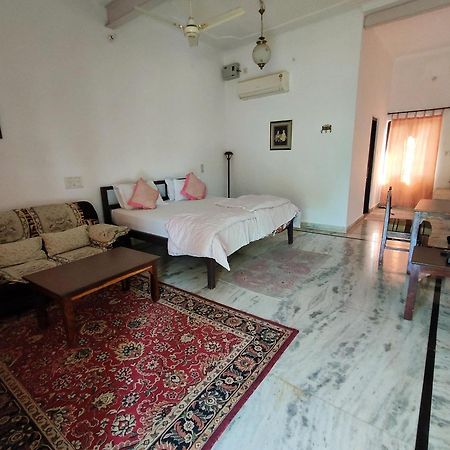 Royal Farm Bharatpur 아파트 객실 사진